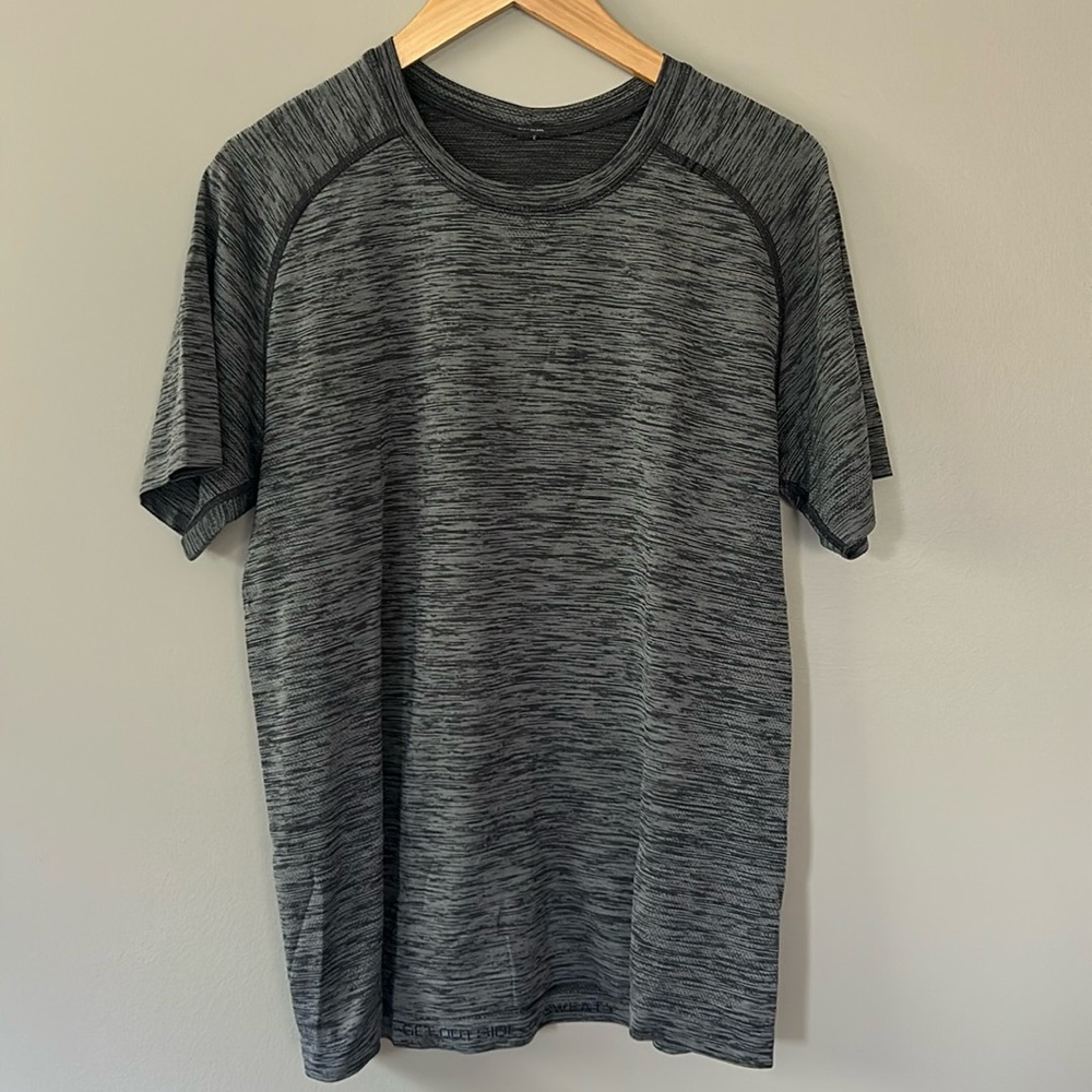 Lululemon Men’s Metal Vent Tech Short‎ Sleeve Sz M